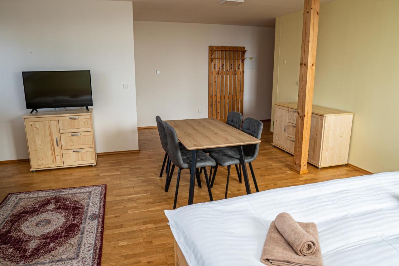 Horsky Hotel Paprsek Staré Město Екстериор снимка