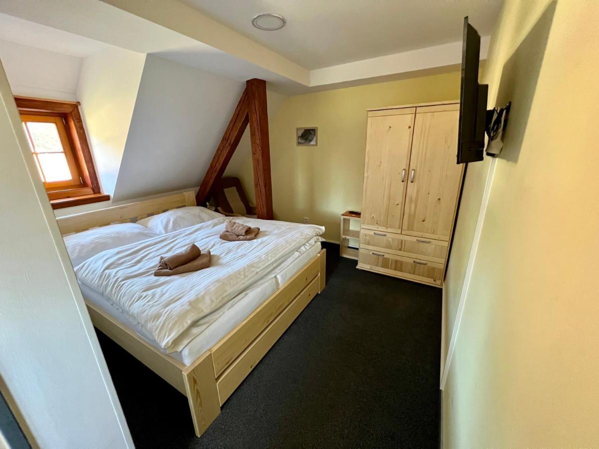 Horsky Hotel Paprsek Staré Město Екстериор снимка