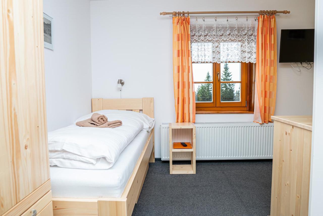 Horsky Hotel Paprsek Staré Město Екстериор снимка