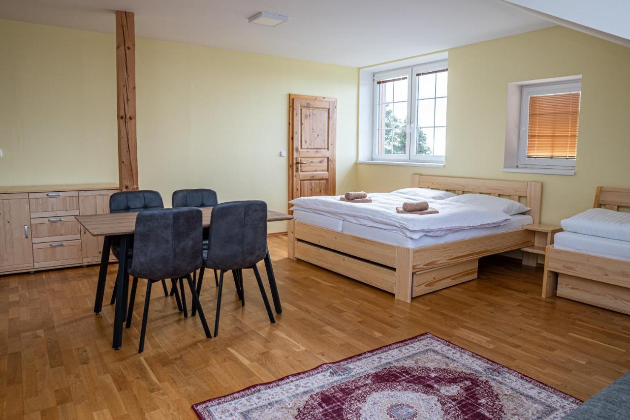 Horsky Hotel Paprsek Staré Město Екстериор снимка